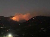 Mersin haberleri... Mersin'deki orman yangını 13 saattir sürüyor: Alevler geceyi aydınlattı