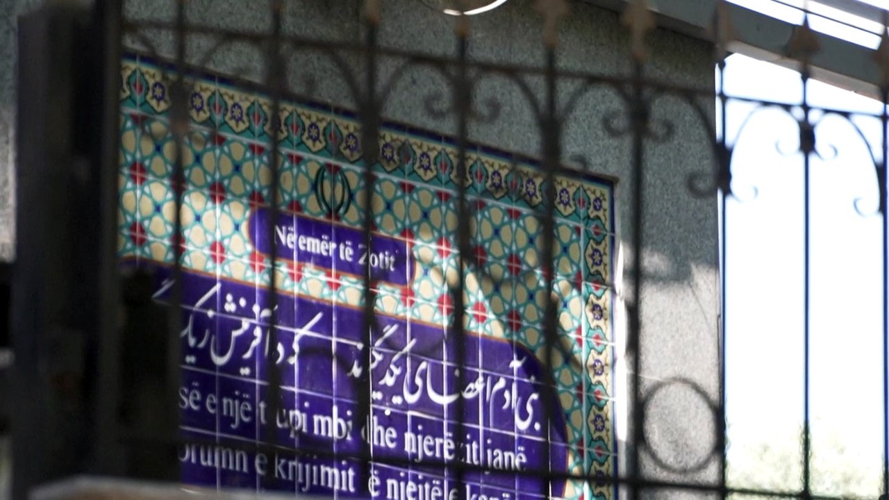 ألبانيا تقطع علاقاتها الدبلوماسية مع إيران متّهمةً إياها بهجوم إلكتروني