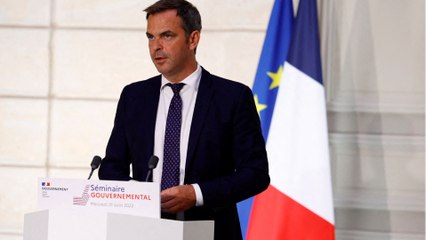 Voici - "Des vertiges, des nausées" : Olivier Véran avoue avoir frôlé le burn-out durant la crise sanitaire