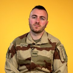 L'adjudant Pierre-Olivier, infirmier de l'armée, nous raconte l'opération durant laquelle son véhicule a sauté sur une mine