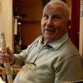 À 94 ans, Pierre Heckmann est le dernier sculpteur sur ivoire de France
