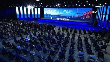 Putin: "Batı'nın yaptırımları boyun eğdirmeye yönelik"