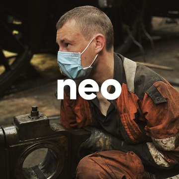 Ce groupe de passionnés remet en état une vieille locomotive à vapeur, près de Rouen