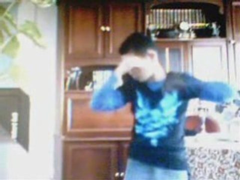 Tecktonik electro dance Elektro-Kuter debutant