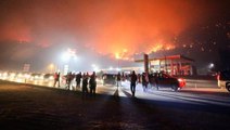 Mersin'deki yangın ikinci gününde devam ediyor! Karayolu ulaşıma kapatıldı, 303 hanedeki 790 kişi tahliye edildi