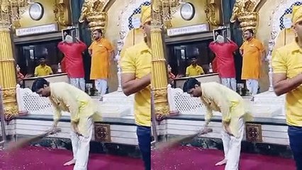 Ramesh Matiala Municipal Councillor darshan in Sai baba mandir