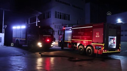 Lüks araç bakım servisinde yangın