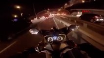 İstanbul'da motosikletli, otomobille bariyer arasında sıkıştı