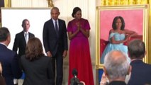 Gli Obama tornano alla Casa Bianca per la cerimonia dei ritratti