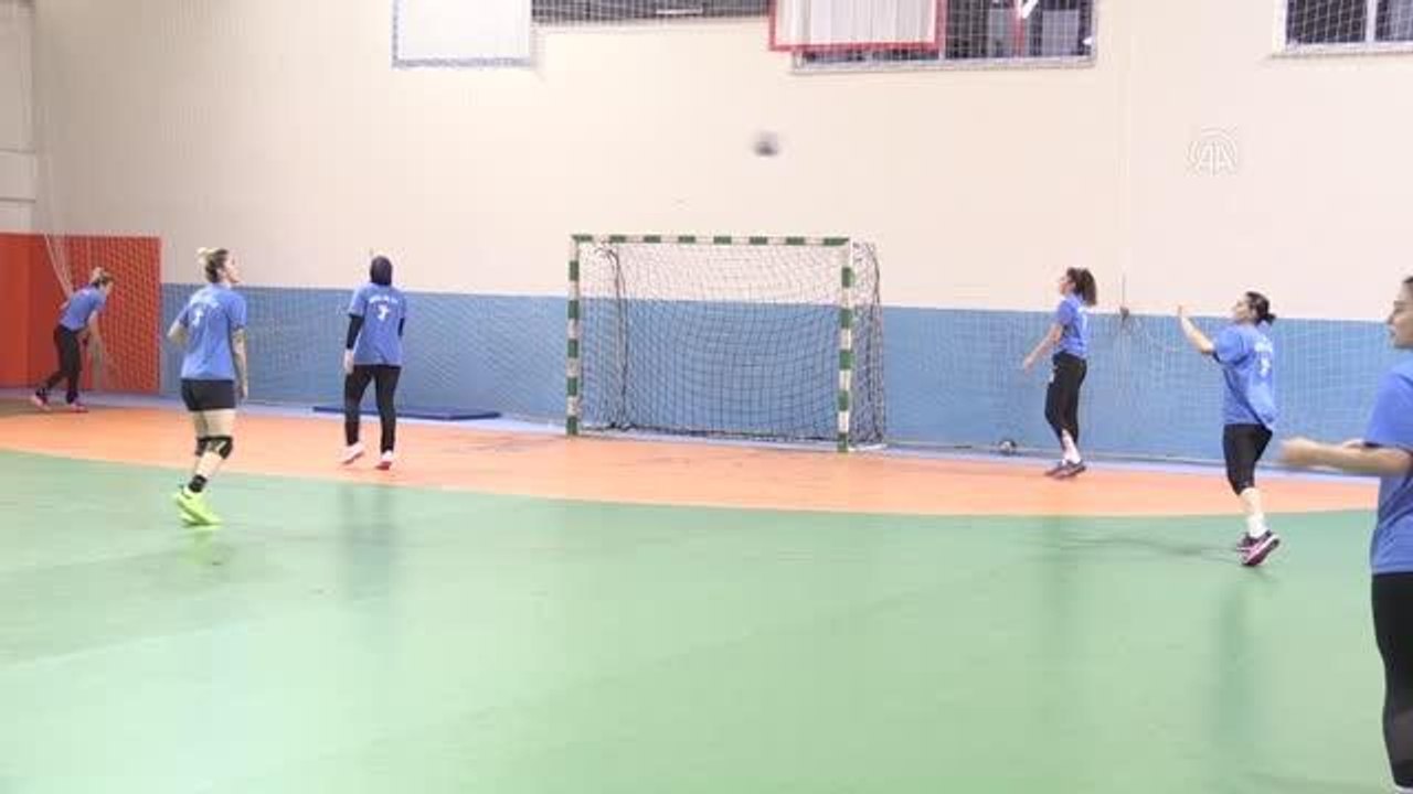 Giresun haberleri... Görele Belediyespor Kadın...