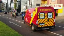 Motociclista fica ferida após atingir traseira de BMW na Avenida Carlos Gomes