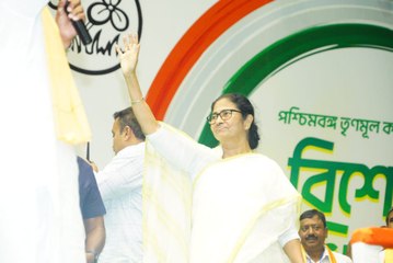 ৩৪ বছরের একটাও কাগজ পাওয়া যাচ্ছে না পেলে সবকটাকে জেলে ভরতাম, তোপ মমতার | Oneindia Bengali
