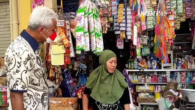 Momen Ganjar Blusukan ke Pasar Tradisional Pekalongan, Cek Harga Sembako