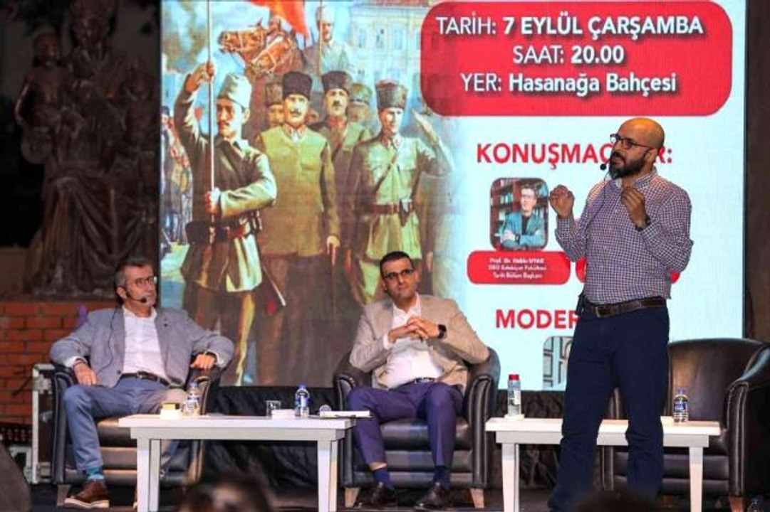 İzmir haberi... Buca'da "Kurtuluş" Paneline Büyük İlgi
