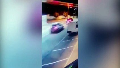 Motociclista sofre ferimentos graves em acidente com carro