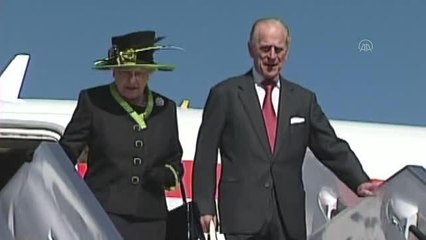 (ARŞİV) İngiltere Kraliçesi 2. Elizabeth'in tıbbı gözetim altında tutulduğu açıklandı