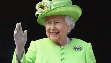 Voici - Elizabeth II : les médecins de la reine "préoccupés" par son état de santé (1)