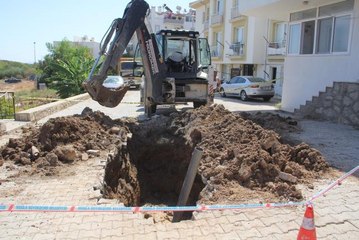 Muğla haber... Datça'da göçük altında kalan 2 işçi kurtarıldı