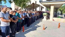 Konya haberi | Konya'da trafik tartışmasında vurulan baba ve oğlu toprağa verildi