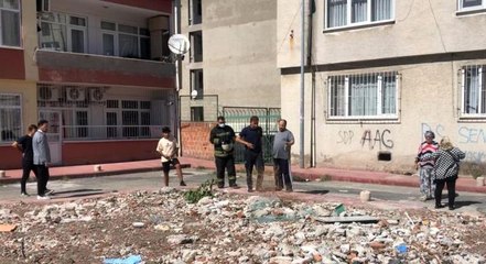 Son dakika haberi: Bina enkazından gelen patlama sesleri paniğe neden oldu