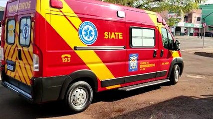 Homem em surto é socorrido pelo Corpo de Bombeiros no viaduto da PRc-467