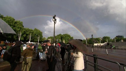 Double rainbow appears over palace after Queen’s death