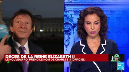 Mort d'Elizabeth II : la foule se masse devant Buckingham pour rendre hommage à la reine