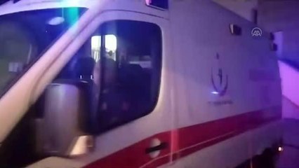 Otomobil ile hafif ticari aracın çarpıştığı kazada 4 kişi yaralandı