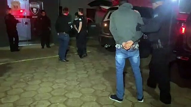 Dupla com mandado de prisão em aberto é detida pela Polícia Civil