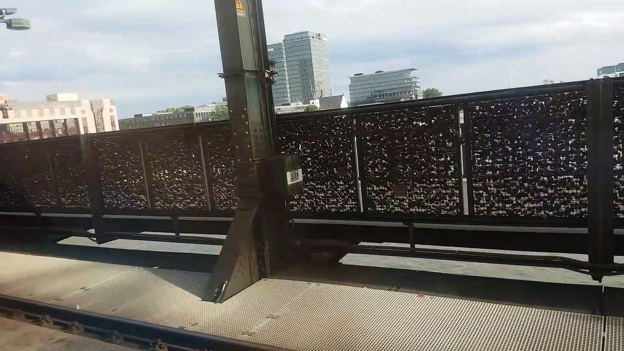 Kölner Brücke im Juli 2017