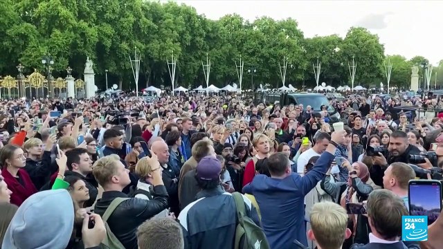 Nous sommes fiers d'elle : les Britanniques rendent hommage à la reine Elizabeth II