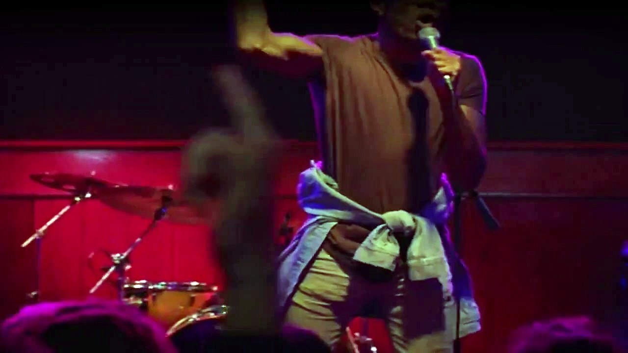 Easy Staffel 3 Folge 3 HD Deutsch