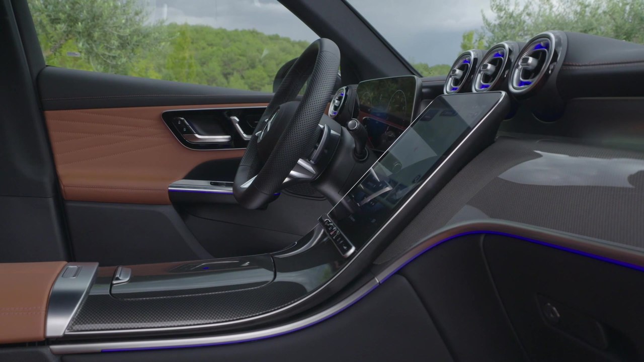 Der neue Mercedes-Benz GLC - Das Interieur - moderner, sportlicher Luxus
