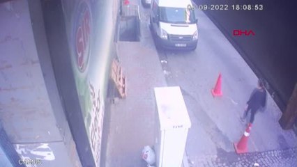 GAZİOSMANPAŞA'DA KUYUMCU KURYESİ GASP GİRİŞİMİNDE YARALANDI