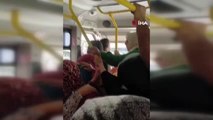 Son dakika haberi! Minibüste fazla yolcu tartışması kamerada: Şoför yolcu kadına saldırdı
