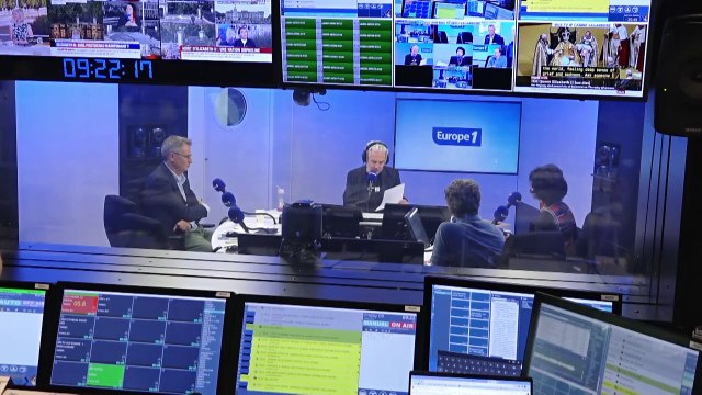 Décès d'Elizabeth II : Stéphane Bern est l'invité de Culture médias