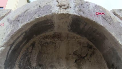 İSTANBUL-TARİHİ ÇEŞME YENİ YERİNE TAŞINDI