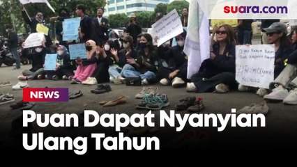 Puan Maharani Dapat Nyanyian Ulang Tahun dari Mahasiswa Panca Sakti di Depan Gedung DPR RI