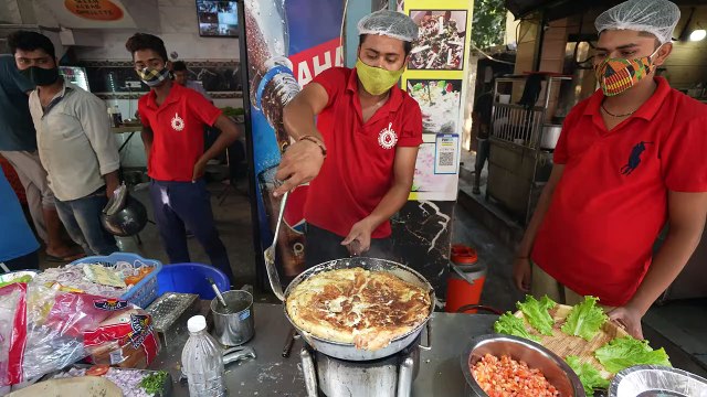 Indian Biggest Omelette Ever 30 Eggs Omelet Indian Street Food
