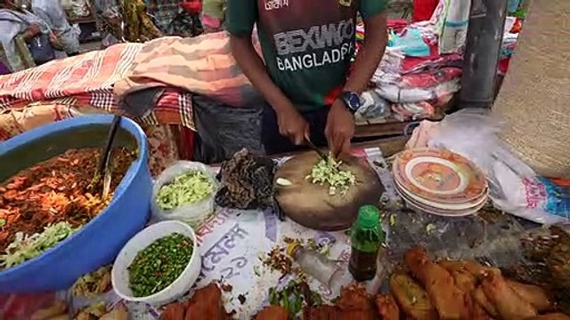 Crazy Jhal Muri of Dhaka Bangladesh Street Food