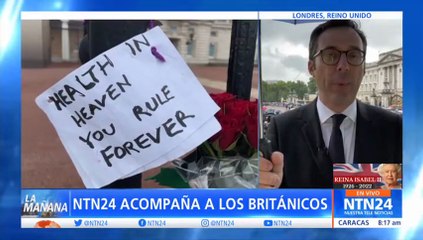 Con flores y tras una noche “triste y larga” los británicos despiden a Isabel II