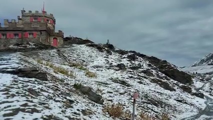 Descargar video: Prima neve in Alto Adige dopo un'estate torrida