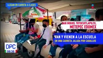 ¡En carreta! Así es como madres llevan a sus hijos a la escuela