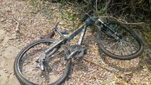 Adolescente fica ferido ao se envolver em acidente entre bicicleta e carro na Rua Manaus