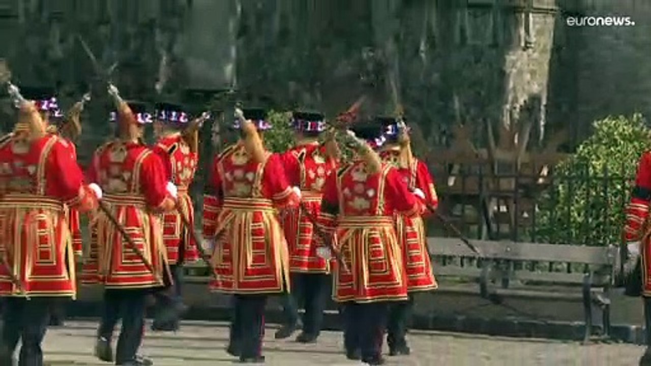 96 Salven für die Königin