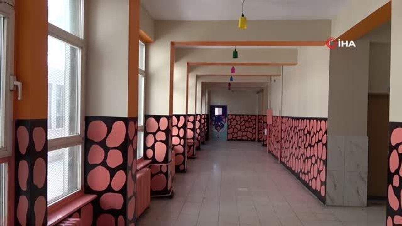 Bitlis gündem haberi: Bitlis'te 87 bin 827 öğrenciye ücretsiz ders ve kaynak kitabı