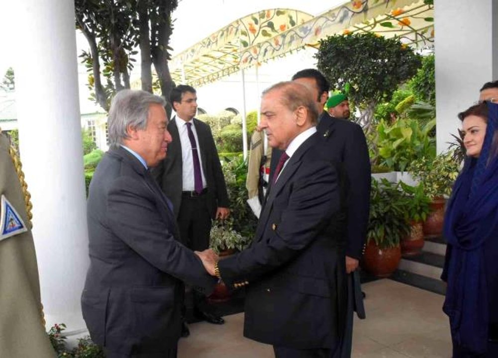 Son dakika haberi... BM Genel Sekreteri Guterres: "Pakistan'daki sel felaketinde kayıp 30 milyar dolar"Guterres, selin büyük yıkıma yol açtığı Pakistan'da