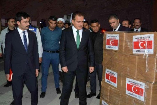 Hakkari haber | Hakkari'den Pakistan'a yardım tırı