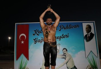 Kel Aliço Pehlivanı Anma Yağlı Güreşleri'nin başpehlivanı Hasan Cengiz oldu