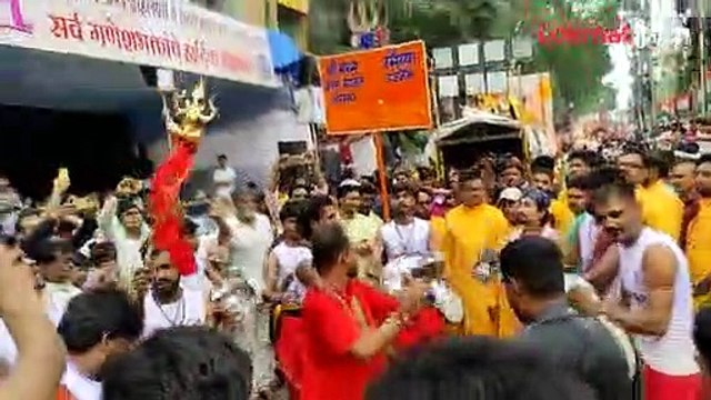 जळगावात 'या' झांज पथकाची चर्चा!